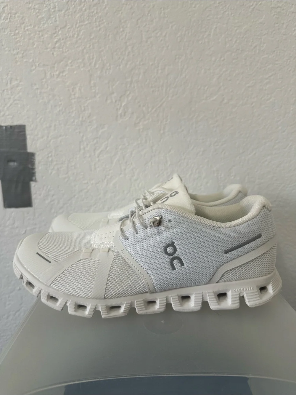 On Running Clouds 5 White Mesh Cloud Sneakers